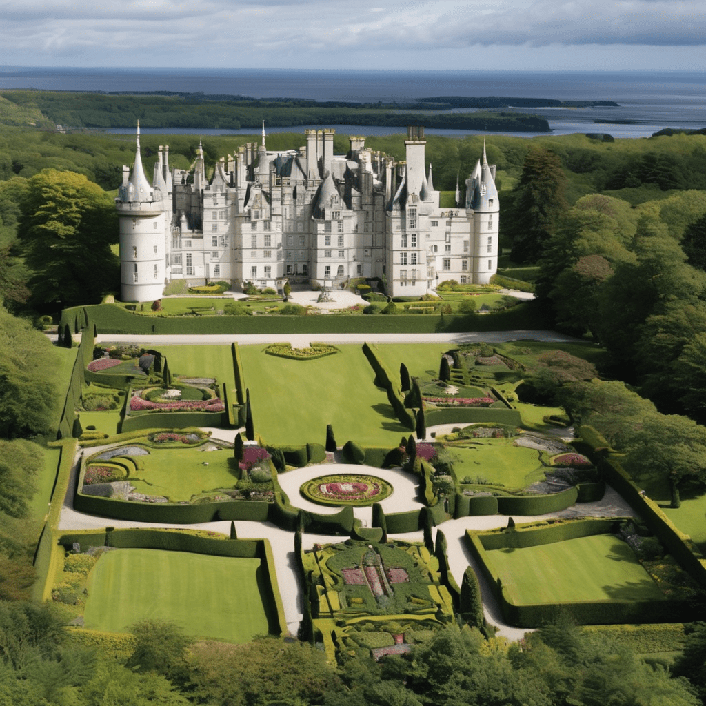 Dunrobin Castle francia stílusú tornyai és parkjai Skócia egyik legszebb kastélyává teszik.